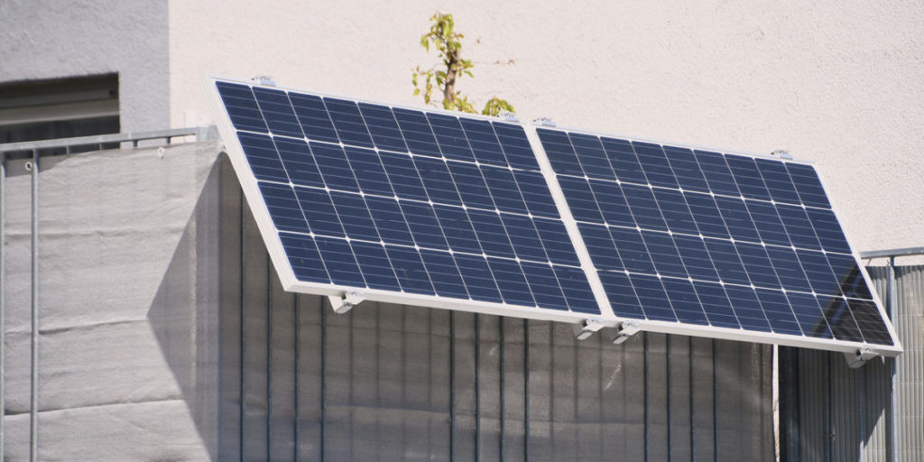 Mieter mit Klage für Installation einer Photovoltaik-Balkonanlage erfolgreich